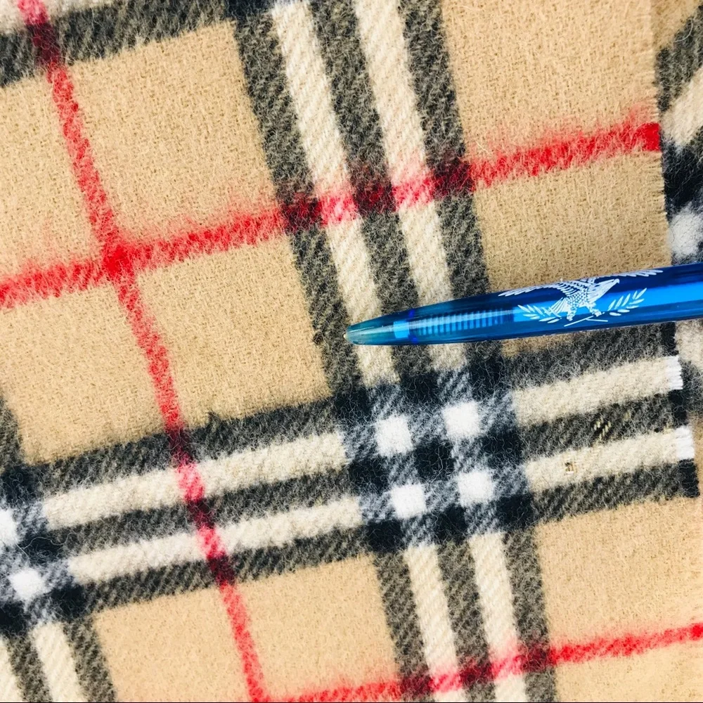Burberry Beige Checkered Scarf - Picture 3 of 8
